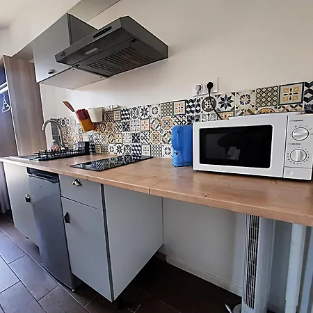 Проживание в семье La 2, Climatisee Ac, Calme, Cuisine Privee *